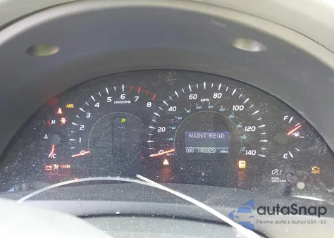 2011 Toyota Camry Xle z USA, uszkodzony, nr VIN 4T4BF3EK8BR175113